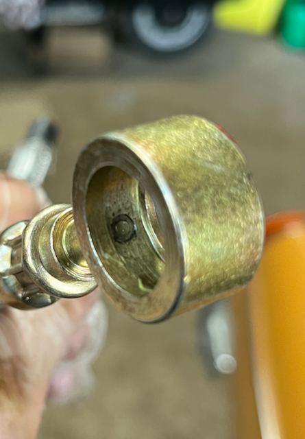 No hole through to the rubber tube